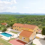 Manda Villa *
