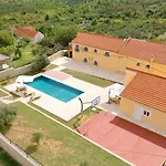 Villa Manda Skradin