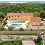 Manda Villa