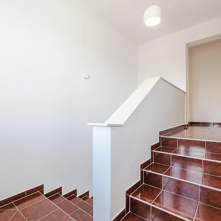 Manda Villa